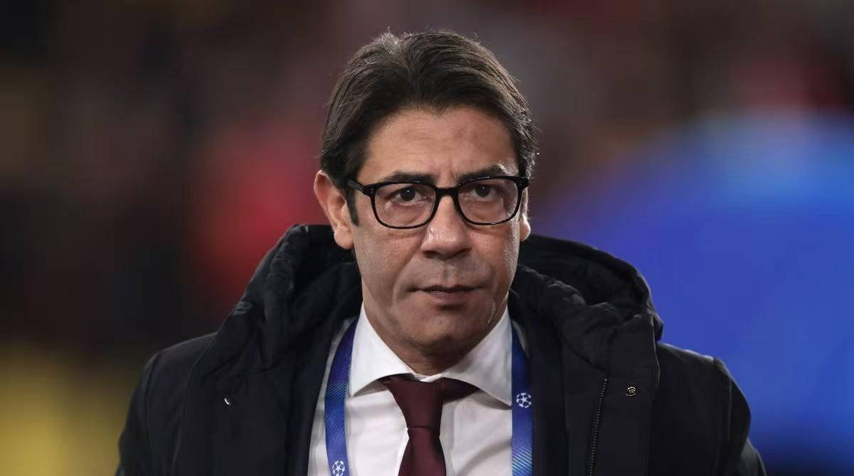 包含转折点圣安东尼奥马刺状态回暖；葡超窗口期攻防权衡；目标明确；年轻球员得到机会的词条